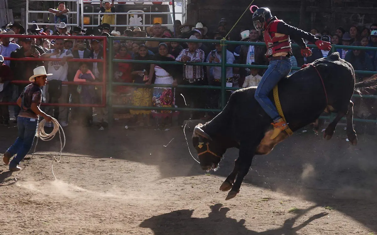 965923_Jaripeo Comachuen Michoacán -43_impreso